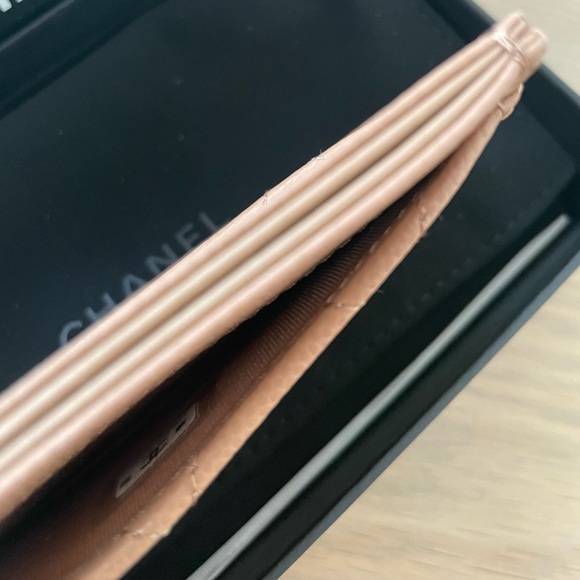 Chanel 2023 23B Dark Beige Caviar Flat Cardholder - Picture 7 of 12
